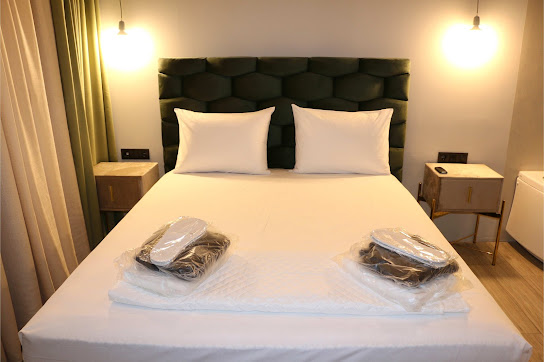 Castle De Paris Hotel - interior photo 7