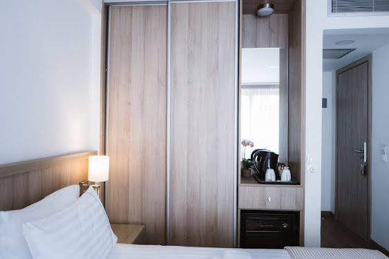 Piraeus Port Hotel - guest accommodation photo 6 of 17