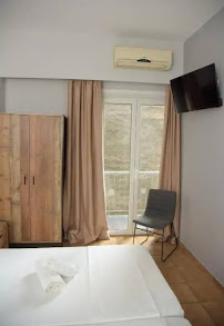 Platon Hotel - guest accommodation photo 6 of 10