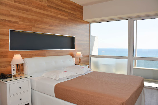 Scorpios Sea Side Hotel - interior photo 7